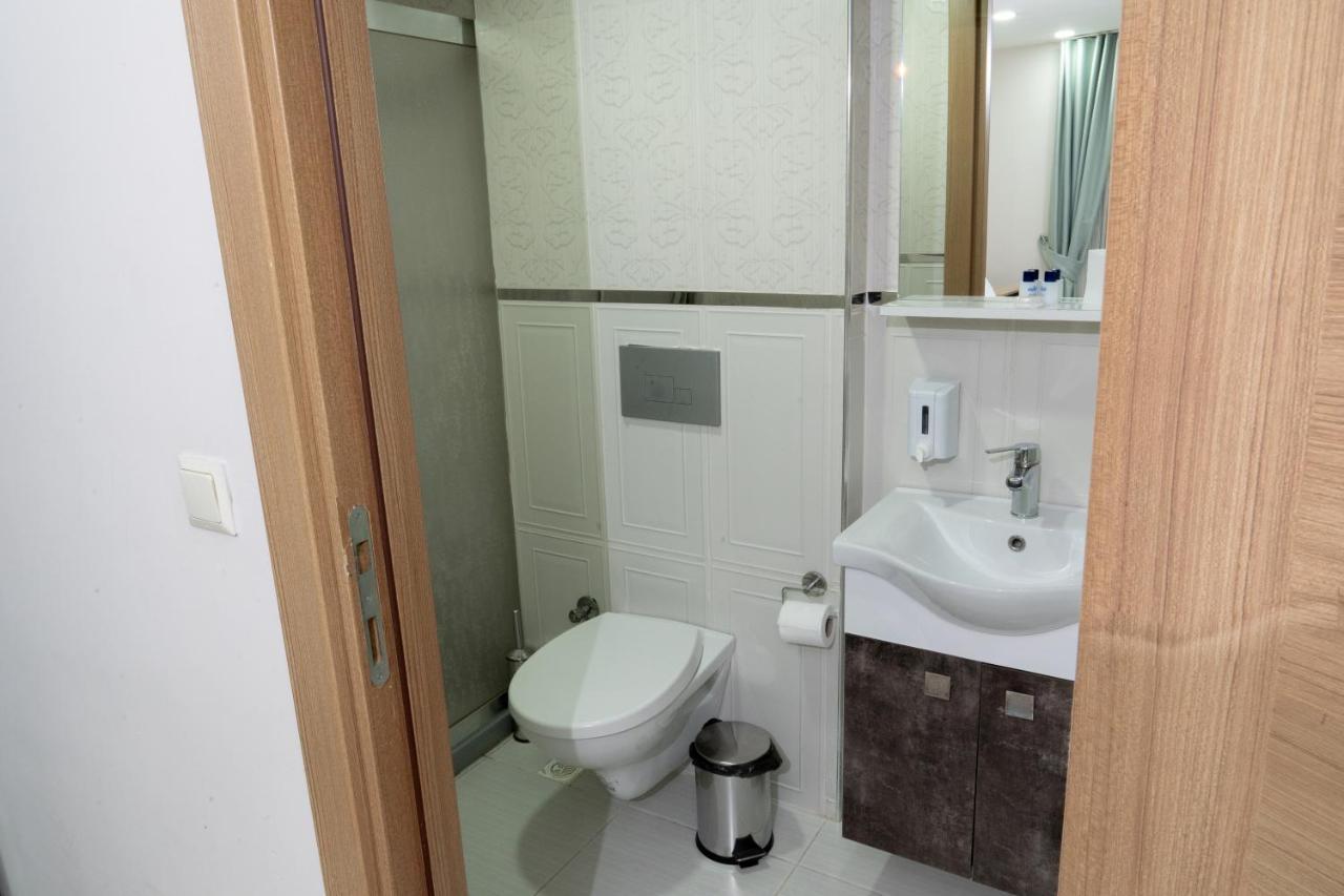 Loss Hotel Catalca ภายนอก รูปภาพ