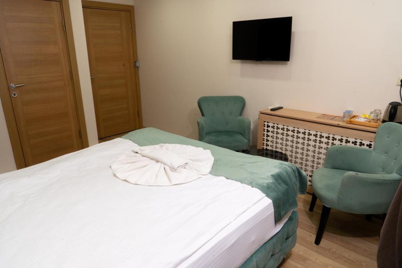 Loss Hotel Catalca ภายนอก รูปภาพ