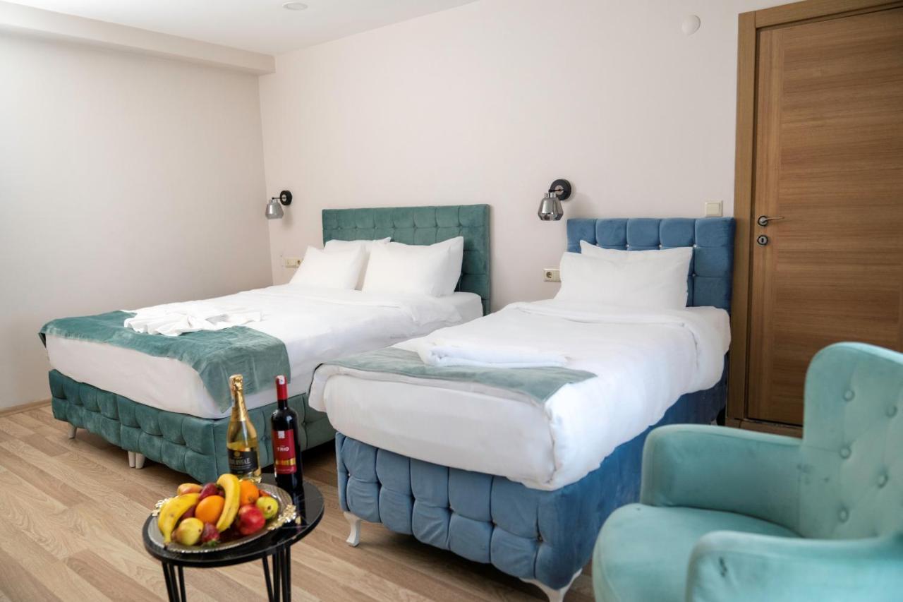 Loss Hotel Catalca ภายนอก รูปภาพ