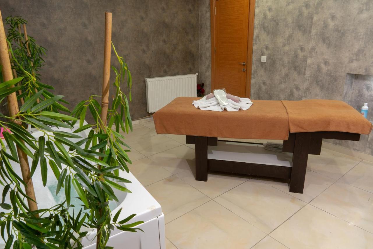 Loss Hotel Catalca ภายนอก รูปภาพ