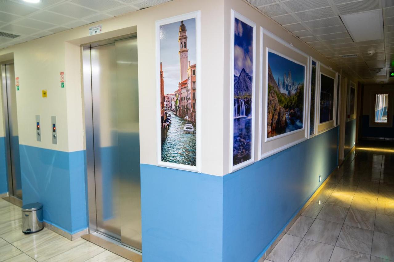 Loss Hotel Catalca ภายนอก รูปภาพ